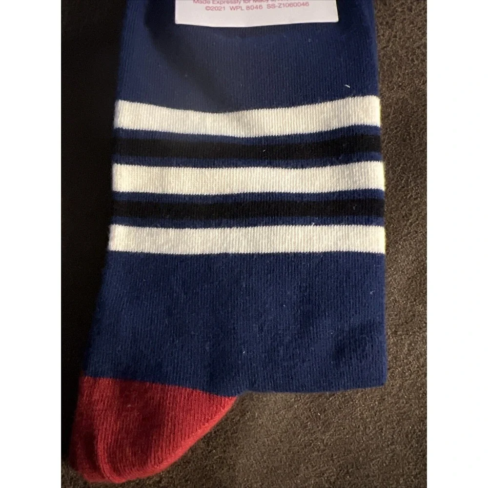 Club Room Men's‎ Holiday Novelty Crew Socks One Size Fox & Stripes